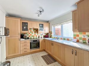 Photo 11- click for photo gallery